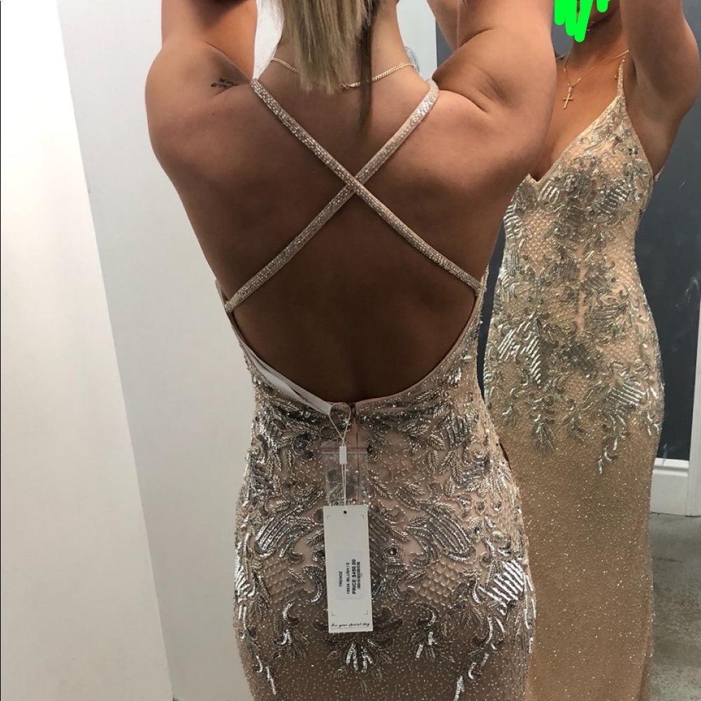 Prom Dress - Picture 4 of 5